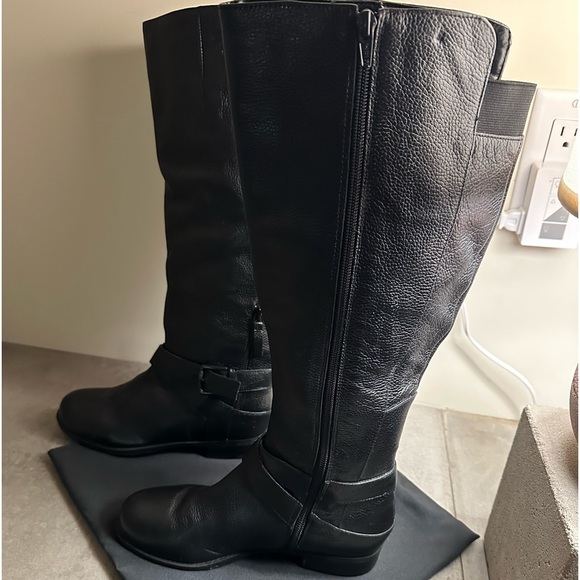 9 West size 5 1/2 leather upper boots - - Picture 3 of 11